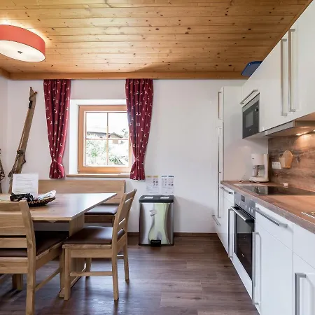 Σπίτι διακοπών Cozy Holiday In Saalbach-hinterglemm With Terrace *