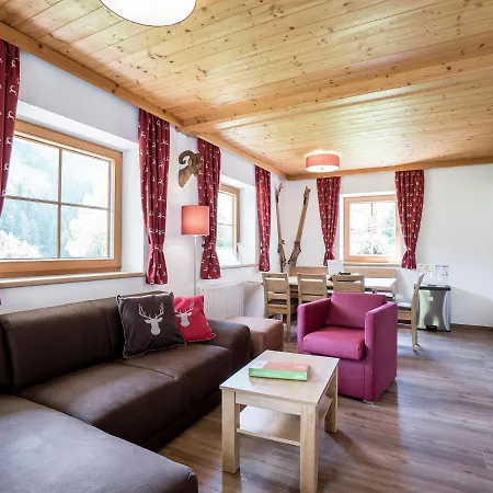 Σπίτι διακοπών Cozy Holiday In Saalbach-hinterglemm With Terrace Viehhofen
