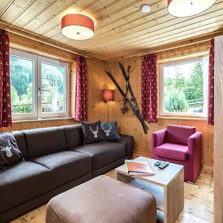 Cozy Holiday In Saalbach-hinterglemm With Terrace Viehhofen
