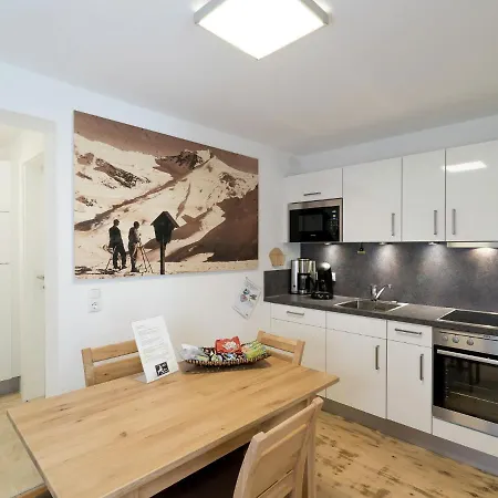 Cozy Holiday In Saalbach-hinterglemm With Terrace Σπίτι διακοπών *